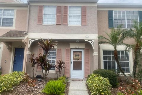 Townhouse in Tampa, Florida 2 bedrooms, 110 sq.m. № 1427692 - photo 1