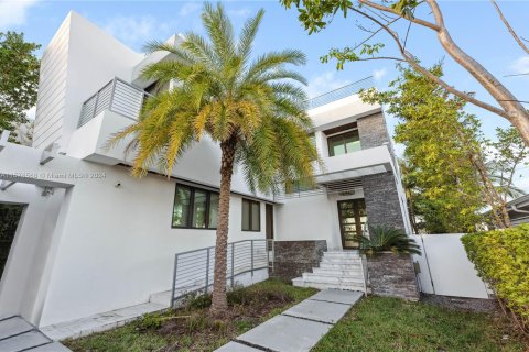 Villa ou maison à vendre à Miami Beach, Floride: 5 chambres, 308.99 m2 № 1151096 - photo 5