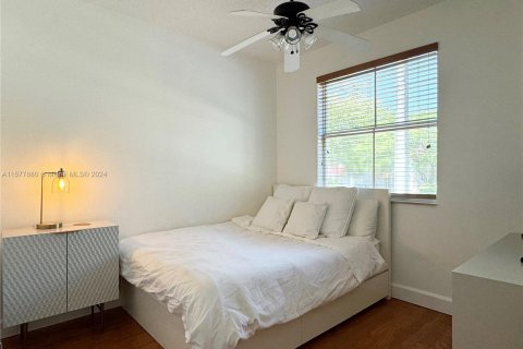Condominio en venta en Pinecrest, Florida, 4 dormitorios, 173.17 m2 № 1151060 - foto 10