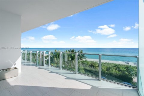 Condominio en venta en Miami Beach, Florida, 3 dormitorios, 198.16 m2 № 1315550 - foto 18