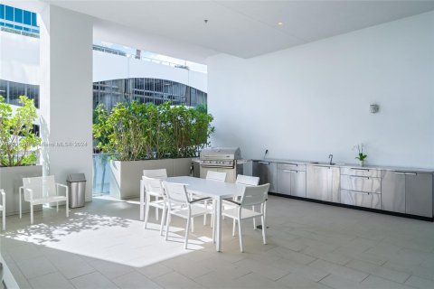 Condominio en venta en Miami Beach, Florida, 3 dormitorios, 198.16 m2 № 1315550 - foto 9