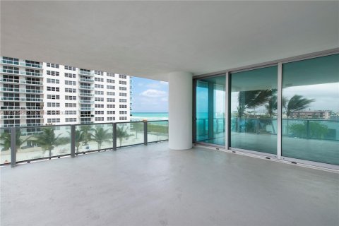 Condo in Miami Beach, Florida, 3 bedrooms  № 1315550 - photo 29