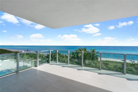 Condominio en venta en Miami Beach, Florida, 3 dormitorios, 198.16 m2 № 1315550 - foto 19