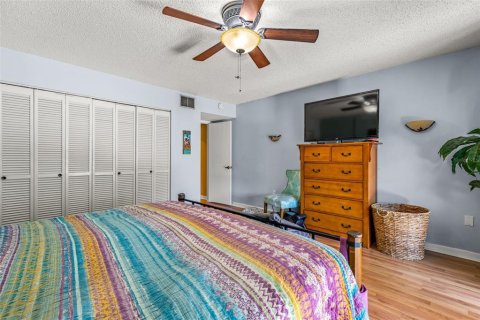 Adosado en venta en Tampa, Florida, 2 dormitorios, 142.7 m2 № 1087735 - foto 23