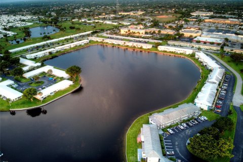 Condominio en venta en Boynton Beach, Florida, 2 dormitorios, 89.37 m2 № 1159889 - foto 10