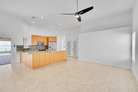 Villa ou maison à vendre à Weston, Floride: 4 chambres, 217.95 m2 № 1423056 - photo 24