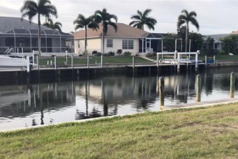 Terrain à vendre à Punta Gorda, Floride № 725731 - photo 5