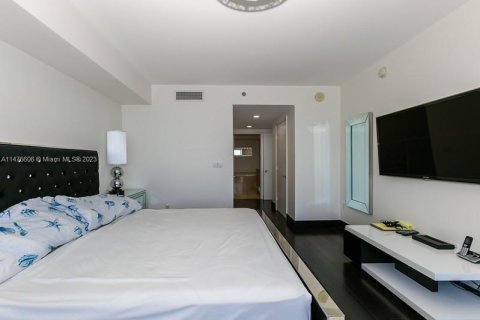 Condominio en venta en Hallandale Beach, Florida, 3 dormitorios, 193.05 m2 № 804164 - foto 7