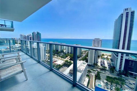 Condominio en alquiler en Hollywood, Florida, 2 dormitorios, 102.19 m2 № 509068 - foto 29