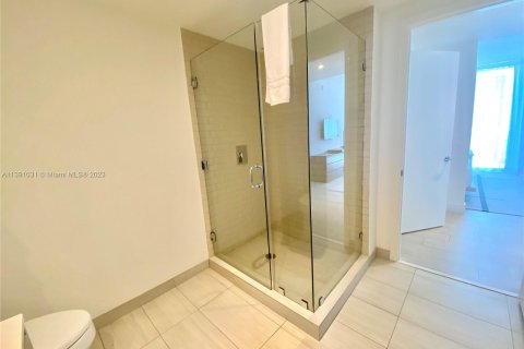 Condo in Hollywood, Florida, 2 bedrooms  № 509068 - photo 19