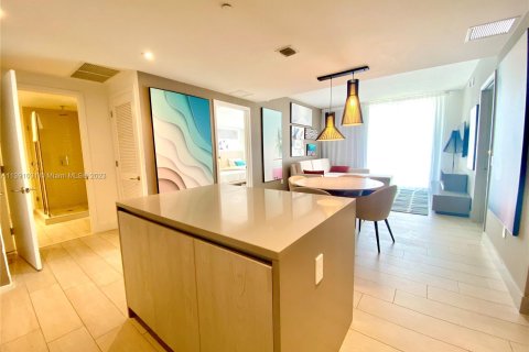 Condo in Hollywood, Florida, 2 bedrooms  № 509068 - photo 6