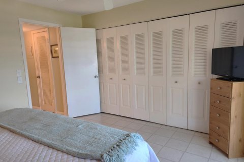 Condo in West Palm Beach, Florida, 1 bedroom  № 1135488 - photo 20