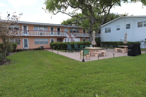 Condo in West Palm Beach, Florida, 1 bedroom  № 1135488 - photo 13