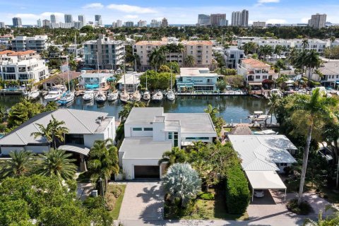 House in Fort Lauderdale, Florida 5 bedrooms, 369.47 sq.m. № 740048 - photo 2