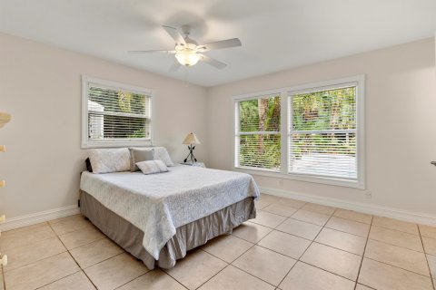 House in Jupiter, Florida 4 bedrooms, 199 sq.m. № 1178584 - photo 25