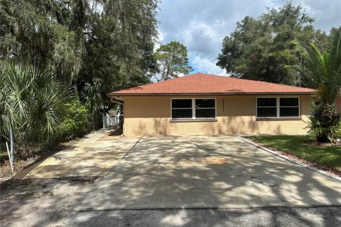 Casa en venta en New Port Richey, Florida, 4 dormitorios, 214.6 m2 № 1398697 - foto 2