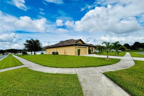 Casa en venta en Tavares, Florida, 3 dormitorios, 124.58 m2 № 1398696 - foto 2