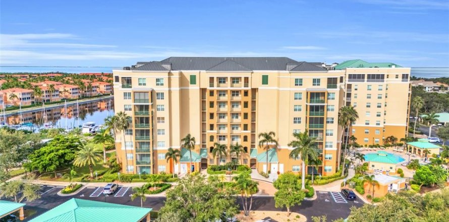 Condo in Punta Gorda, Florida, 2 bedrooms  № 1373220