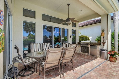 House in Delray Beach, Florida 4 bedrooms, 356.74 sq.m. № 1121241 - photo 24