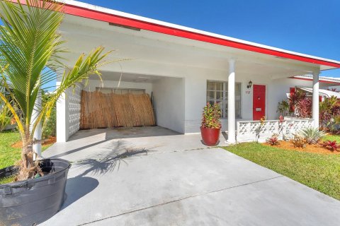 Casa en venta en Tamarac, Florida, 2 dormitorios, 127.74 m2 № 1121194 - foto 15