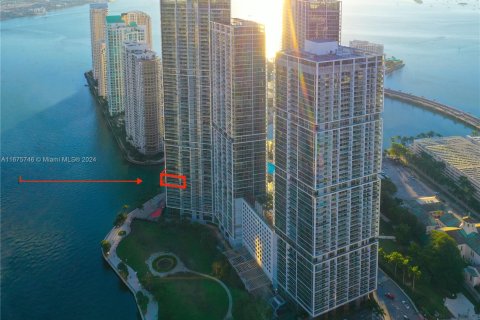 Condominio en venta en Miami, Florida, 2 dormitorios, 117.89 m2 № 1431212 - foto 1