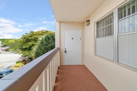 Condo in Coconut Creek, Florida, 2 bedrooms  № 1151401 - photo 14