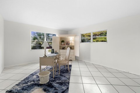 Condo in Coconut Creek, Florida, 2 bedrooms  № 1151401 - photo 24