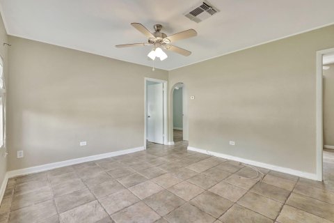 Villa ou maison à vendre à West Palm Beach, Floride: 3 chambres, 57.97 m2 № 1161942 - photo 8