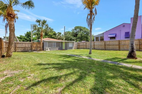 Villa ou maison à vendre à West Palm Beach, Floride: 3 chambres, 57.97 m2 № 1161942 - photo 15