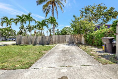 Villa ou maison à vendre à West Palm Beach, Floride: 3 chambres, 57.97 m2 № 1161942 - photo 9