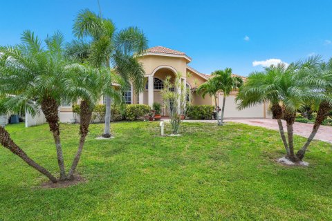 Villa ou maison à vendre à Palm City, Floride: 4 chambres, 258.55 m2 № 1161837 - photo 7