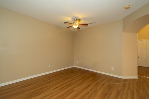 Townhouse in Wesley Chapel, Florida 2 bedrooms, 120.59 sq.m. № 1318144 - photo 10