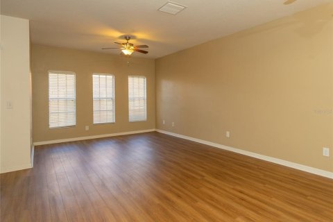 Townhouse in Wesley Chapel, Florida 2 bedrooms, 120.59 sq.m. № 1318144 - photo 9