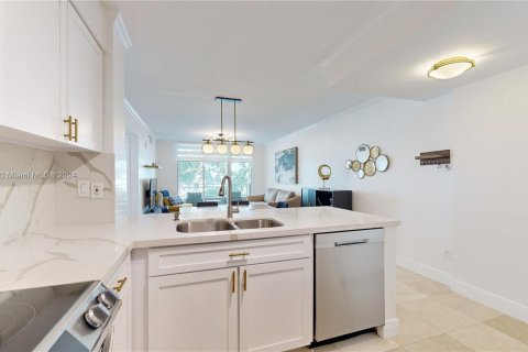 Condominio en venta en Miami, Florida, 2 dormitorios, 99.59 m2 № 1439932 - foto 9