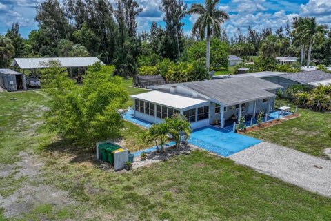 Villa ou maison à vendre à Punta Gorda, Floride: 3 chambres, 128.21 m2 № 1245798 - photo 4