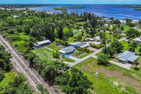 Casa en venta en Punta Gorda, Florida, 3 dormitorios, 128.21 m2 № 1245798 - foto 30