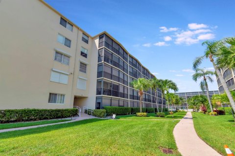 Condominio en venta en Boynton Beach, Florida, 1 dormitorio, 70.61 m2 № 935240 - foto 6