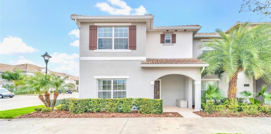 Townhouse in STOREY LAKE in Kissimmee, Florida 5 bedrooms, 197.7 sq.m. № 1362943