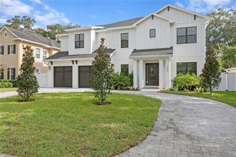 Villa ou maison à vendre à Tampa, Floride: 5 chambres, 402.73 m2 № 1363003 - photo 1