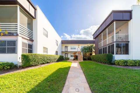 Condominio en venta en Delray Beach, Florida, 1 dormitorio, 70.61 m2 № 998613 - foto 20