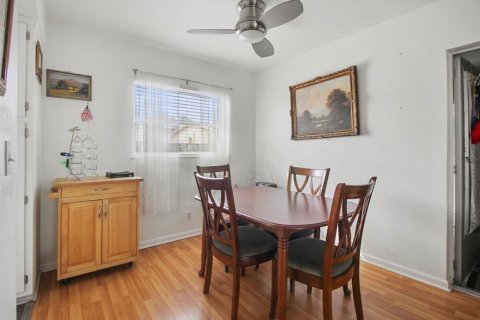 Condo in Lantana, Florida, 1 bedroom  № 1174170 - photo 30