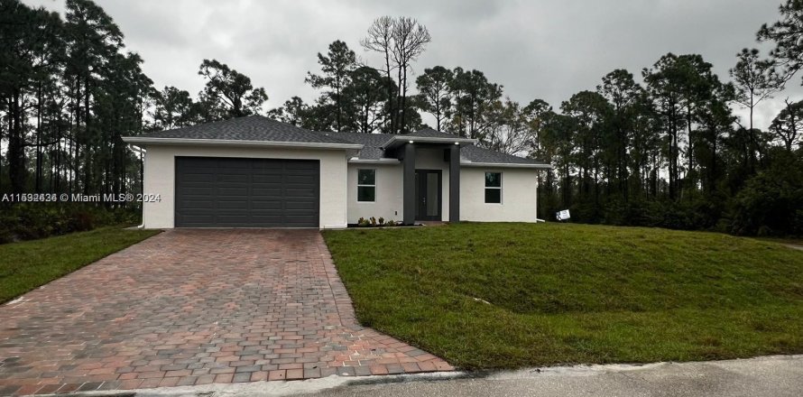 Casa en Lehigh Acres, Florida 3 dormitorios, 128.86 m2 № 1007275