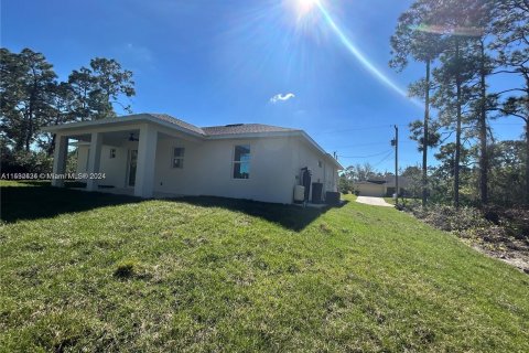 Casa en venta en Lehigh Acres, Florida, 3 dormitorios, 128.86 m2 № 1007275 - foto 7