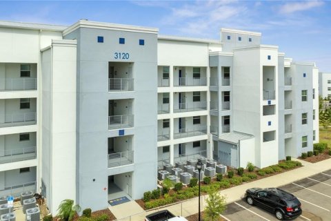 Condominio en venta en Kissimmee, Florida, 2 dormitorios, 104.61 m2 № 675707 - foto 1