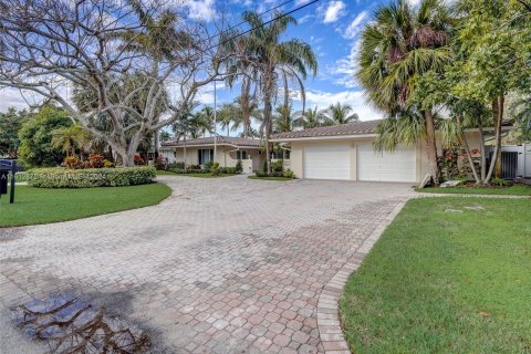 Villa ou maison à vendre à Lighthouse Point, Floride: 4 chambres, 239.69 m2 № 1234858 - photo 5