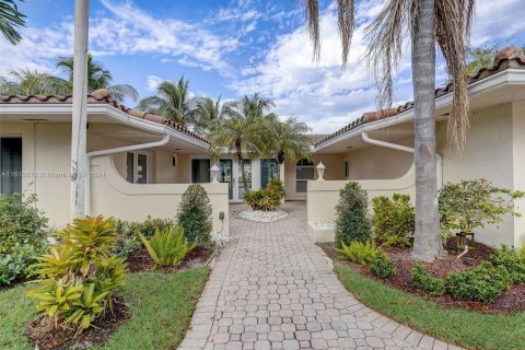 Villa ou maison à vendre à Lighthouse Point, Floride: 4 chambres, 239.69 m2 № 1234858 - photo 7