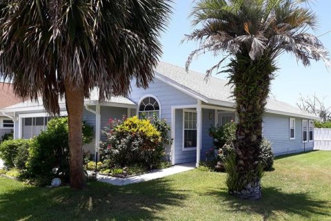 Villa ou maison à vendre à Palm Coast, Floride: 2 chambres, 111.11 m2 № 752907 - photo 1