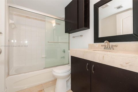 Condominio en venta en Miami, Florida, 3 dormitorios, 115.66 m2 № 16577 - foto 15