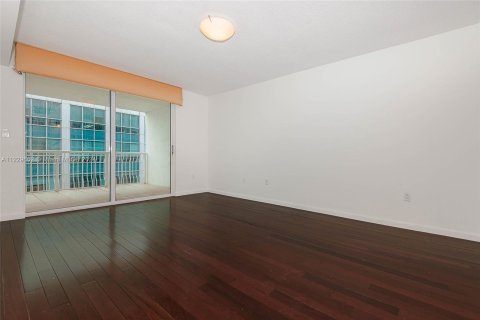 Condominio en venta en Miami, Florida, 3 dormitorios, 115.66 m2 № 16577 - foto 25