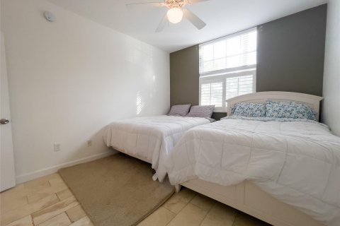 Condo in Hollywood, Florida, 3 bedrooms  № 868895 - photo 19